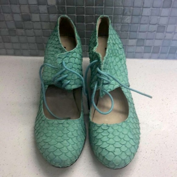 💫HOST PICK💫 All Black lace up wedges - Picture 2 of 7